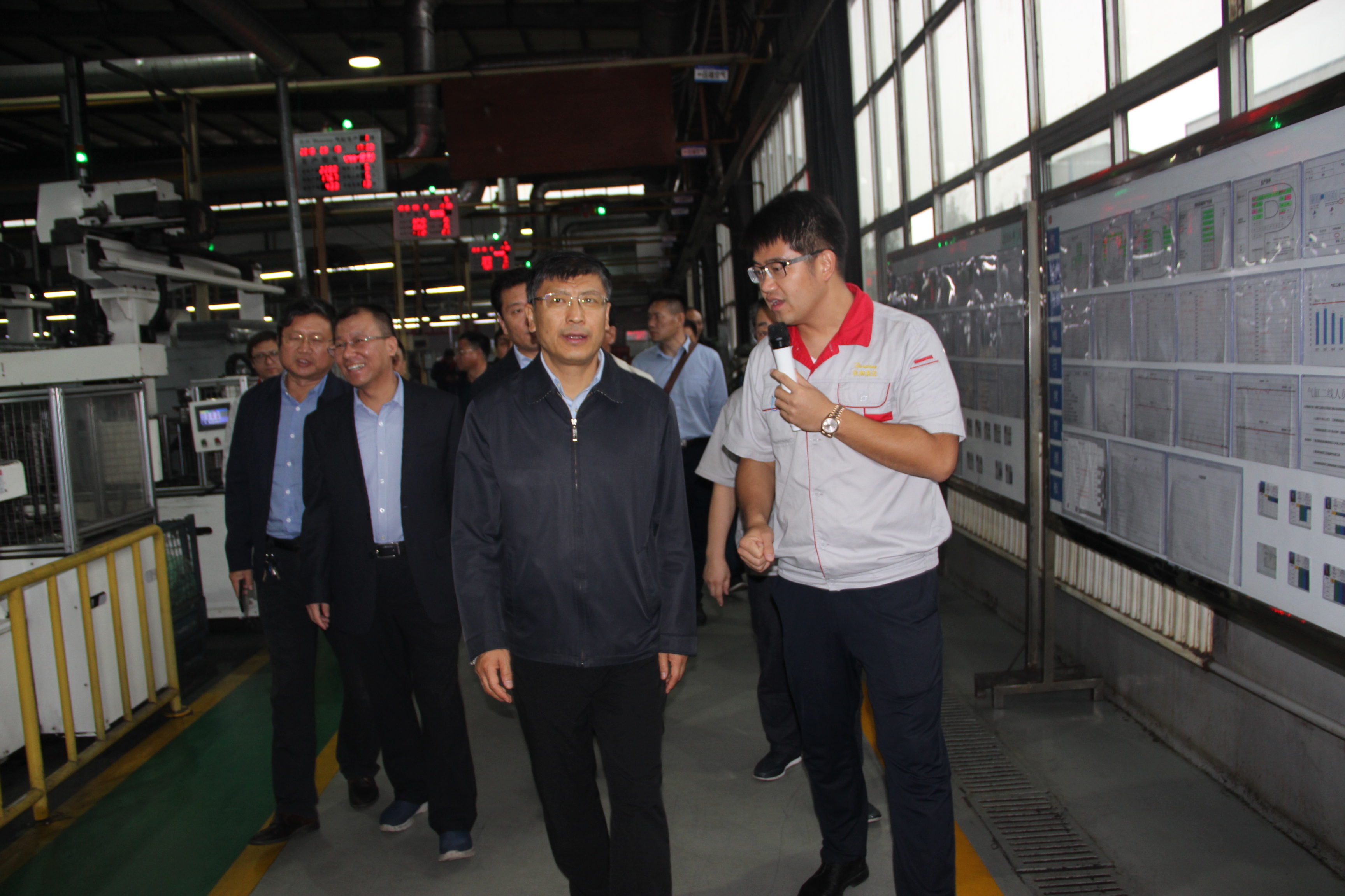 省委組織部副部長、省人社廳廳長盧建明一行到我司調(diào)研指導(dǎo)